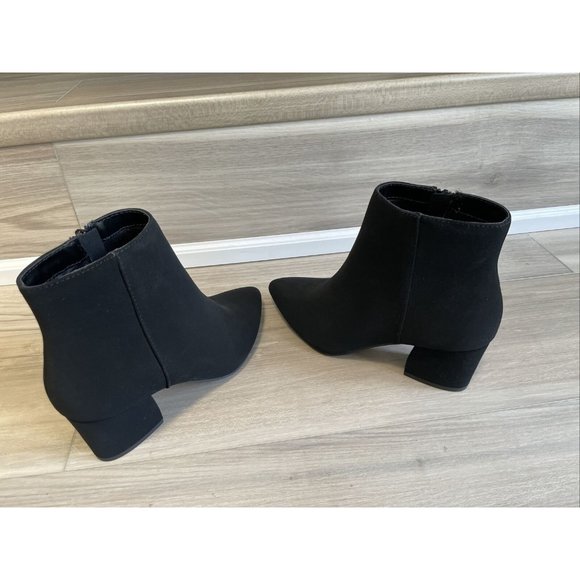 Women’s Soda Zip Up Ankle Boots size 6.5 Black Suede Mint Condition‎ - Picture 6 of 10